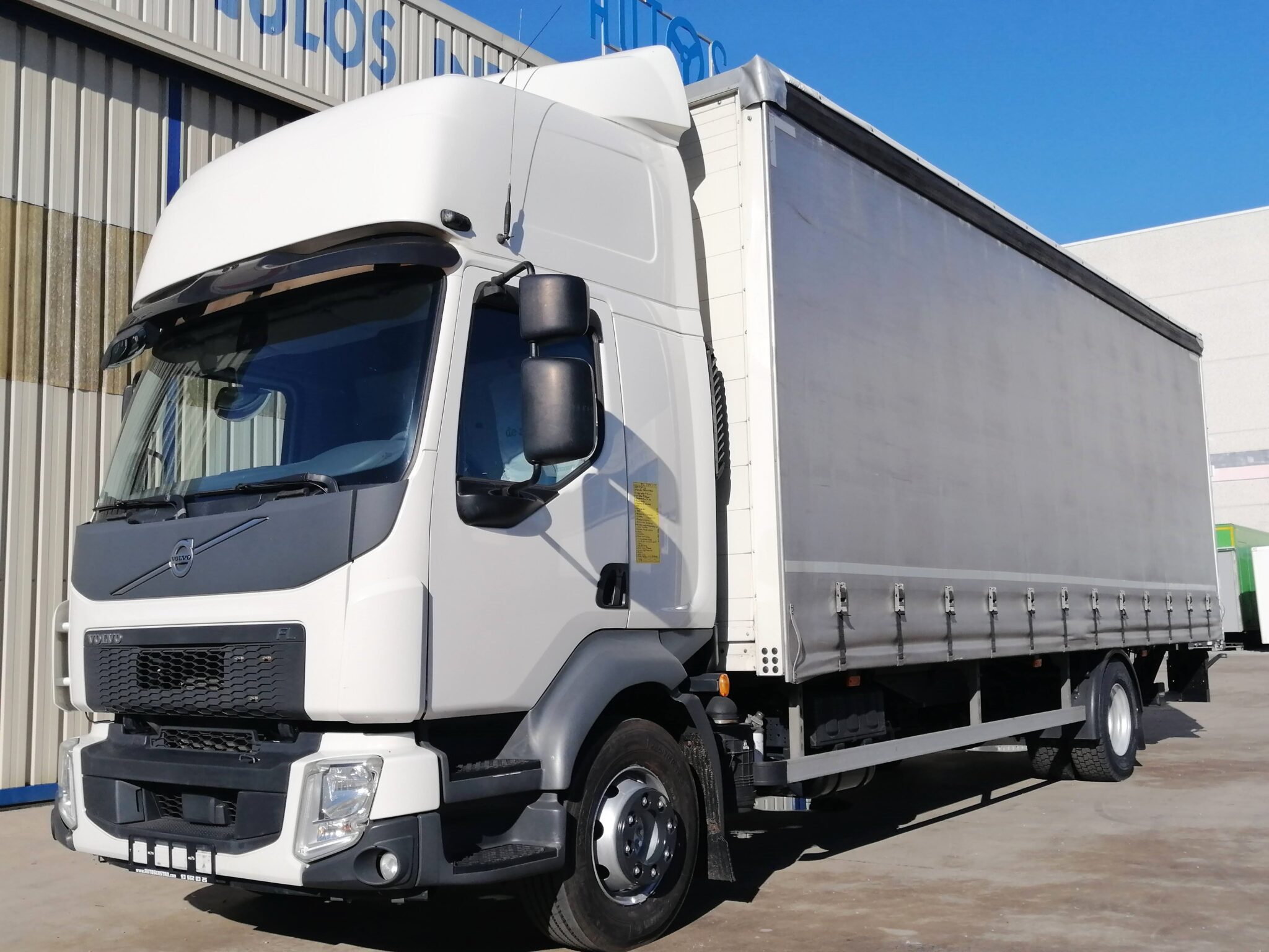 Volvo FL280 Autos Castro